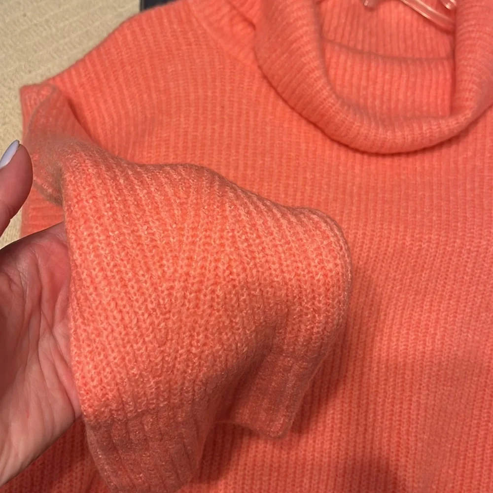 Sweater - Picture 3 of 4